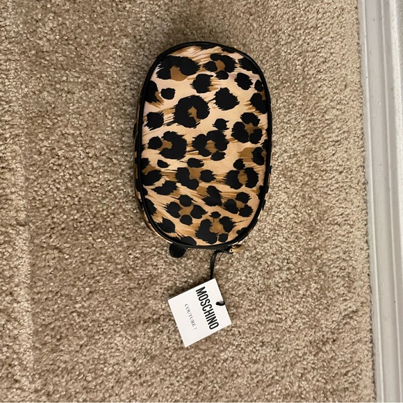 Moschino Leopard Small Crossbody Bag - Picture 8 of 9